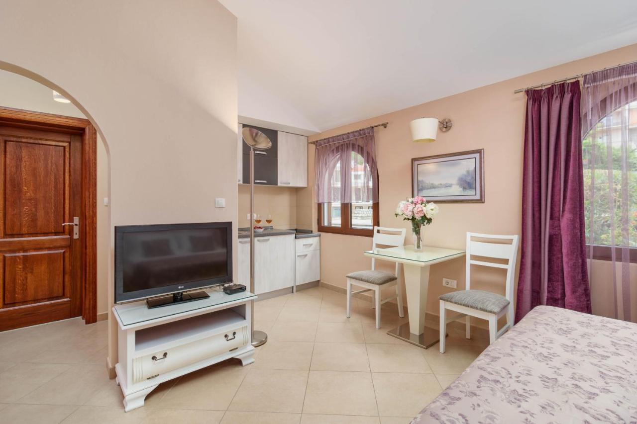 Apartments Djuranovic Котор Екстер'єр фото