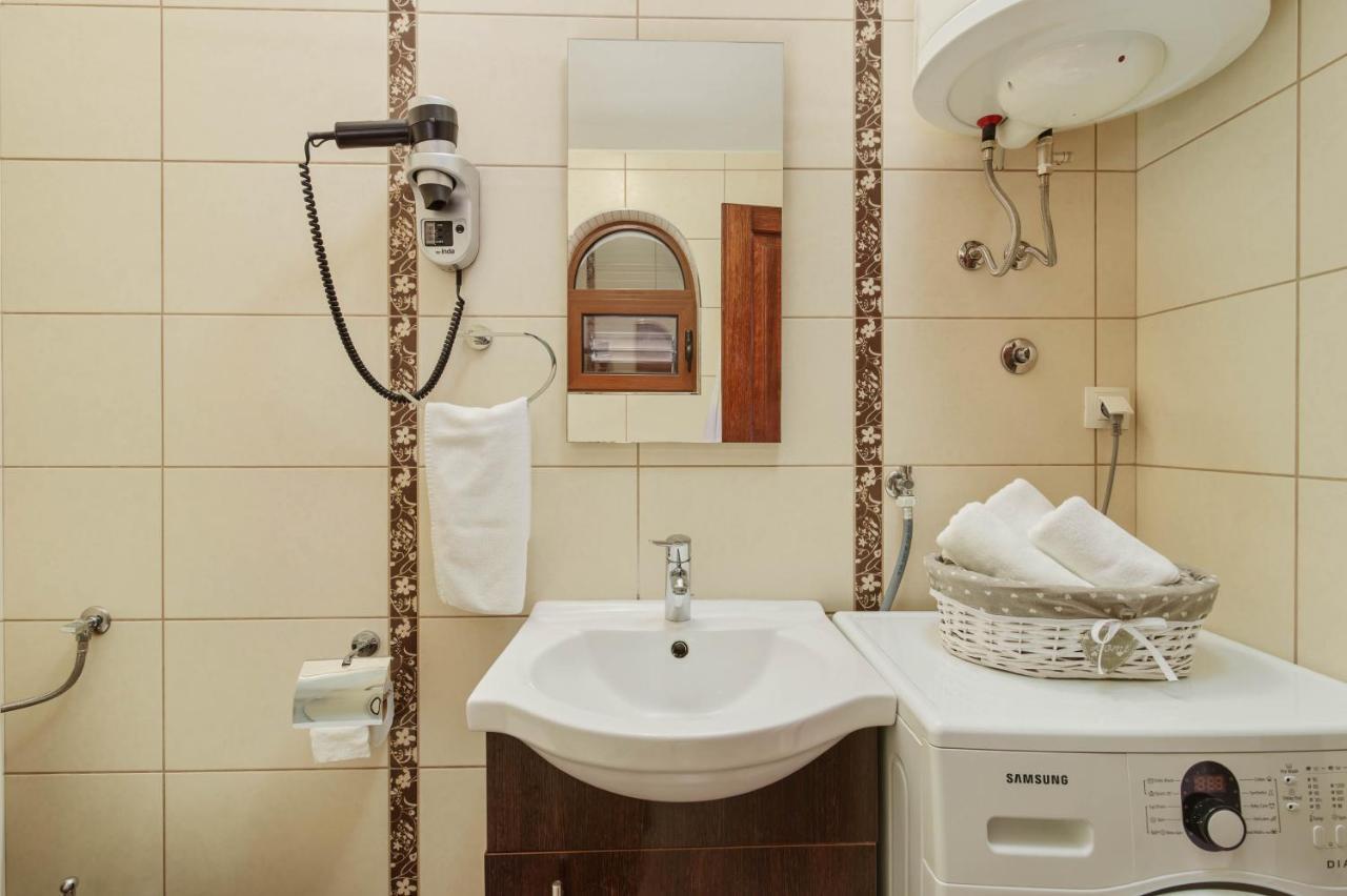 Apartments Djuranovic Котор Екстер'єр фото